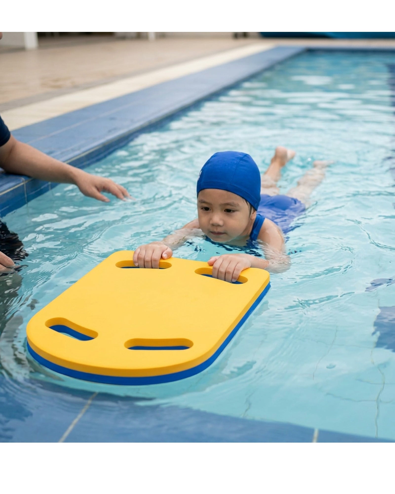 Vawu Junior Swim Training Board 36 x 24 cm Mango Four Grips - Lifestyle view